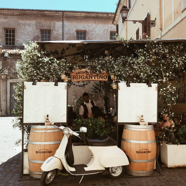 Entrada de restaurante italiano